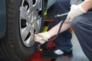 Tyre pressure testing